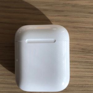 Apple Airpod First Generation Charging Case